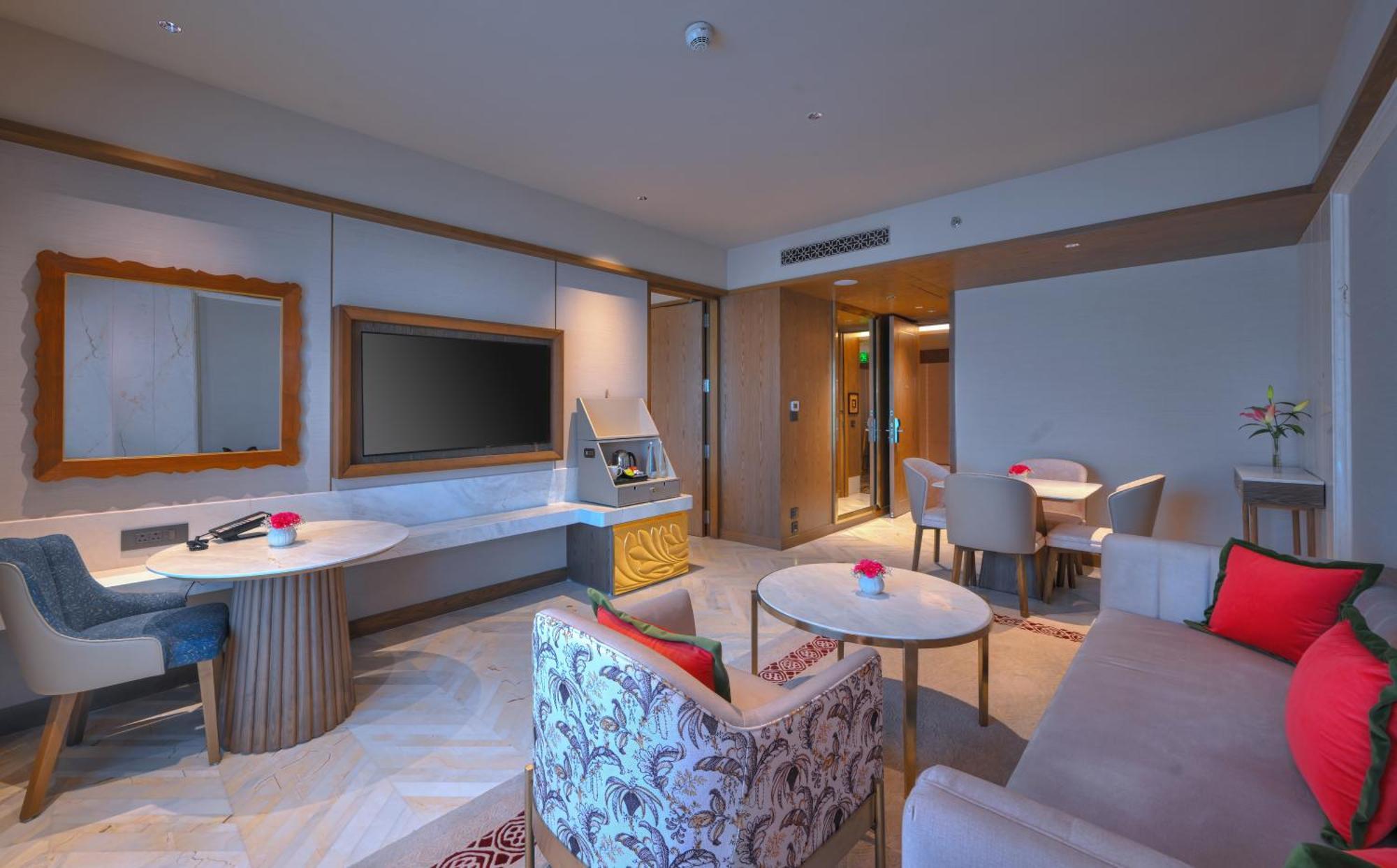 Taj Hotel & Convention Centre, Agra Agra  Bagian luar foto A suite at the hotel