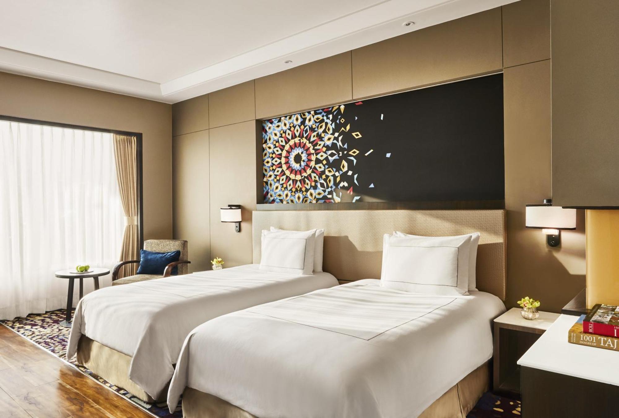 Taj Hotel & Convention Centre, Agra Agra  Ruang foto Deluxe Room