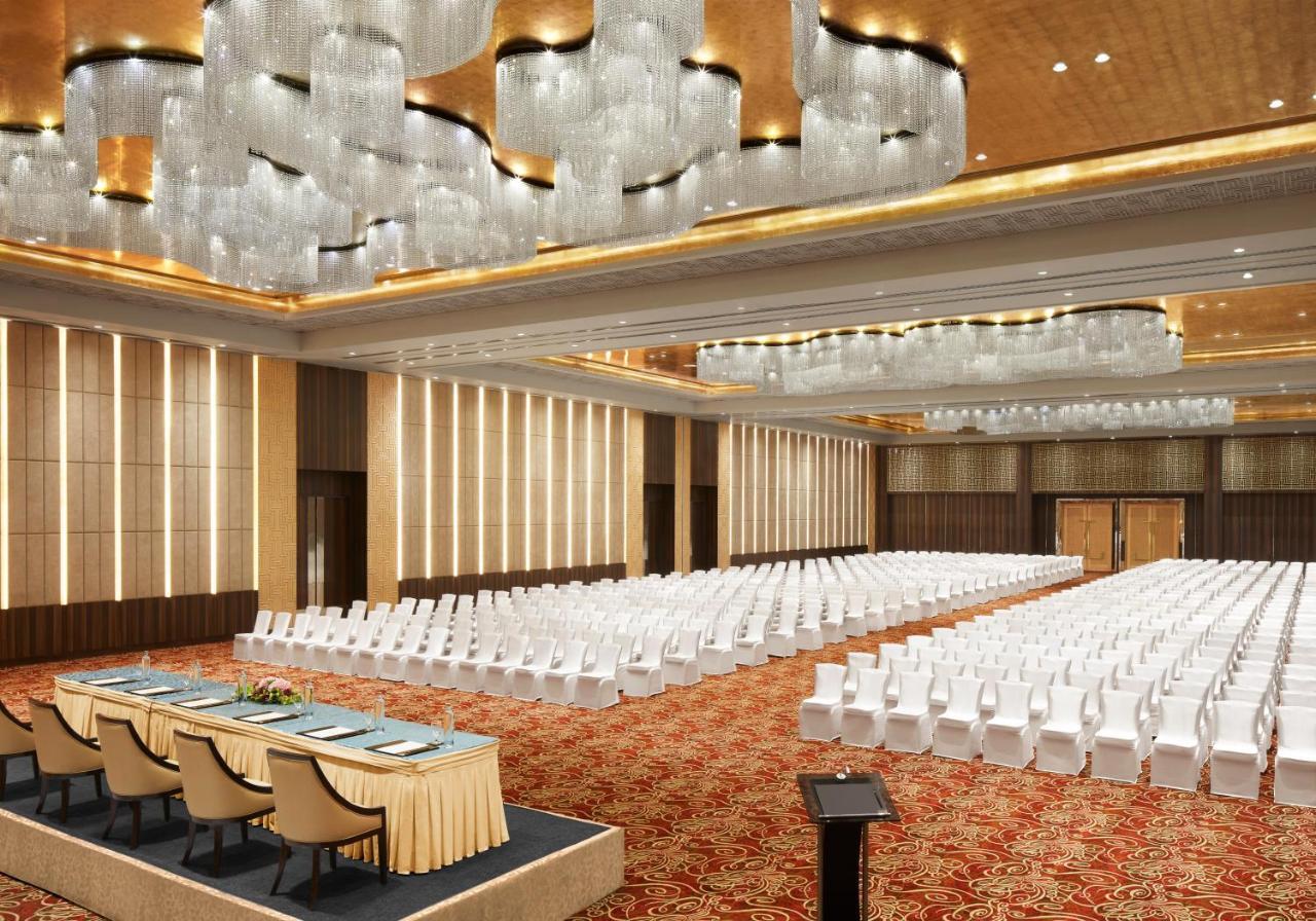 Taj Hotel & Convention Centre, Agra Agra  Bagian luar foto The Grand Ballroom