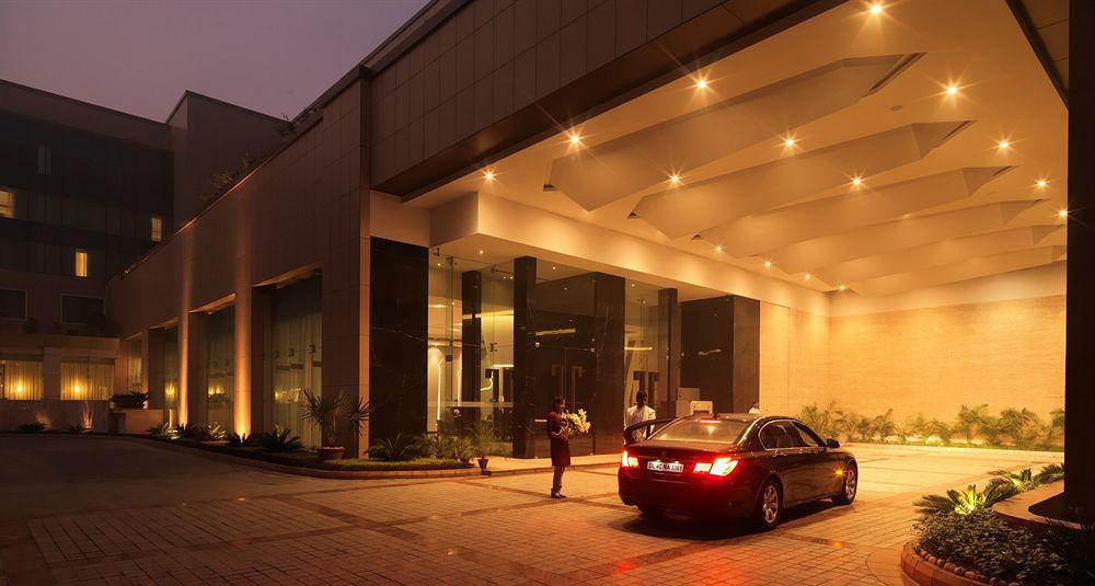 Taj Hotel & Convention Centre, Agra Agra  Bagian luar foto The Oberoi, Gurgaon